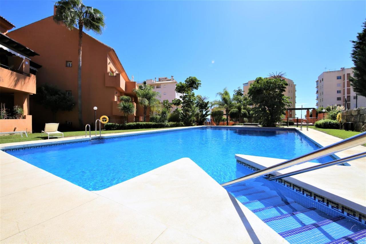 Apartment Nala Estepona Exteriör bild