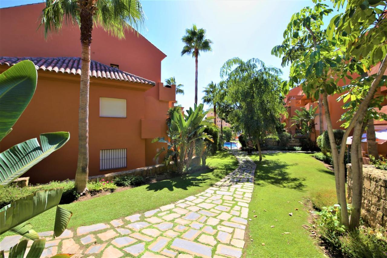 Apartment Nala Estepona Exteriör bild